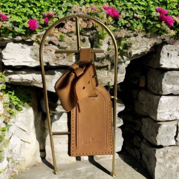 Louis Vuitton Tan Leather Luggage Tag - Picture 1 of 7